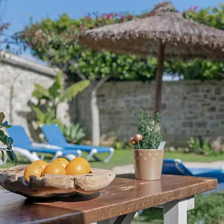 Casas Alfonso Y Laura *