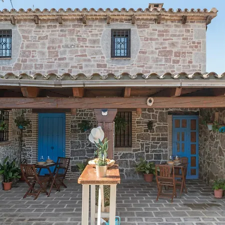 Casas Alfonso Y Laura * 科尼尔-德拉弗龙特拉