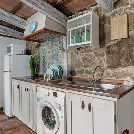 Casas Alfonso Y Laura