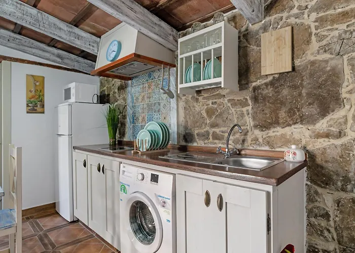 Casas Alfonso Y Laura