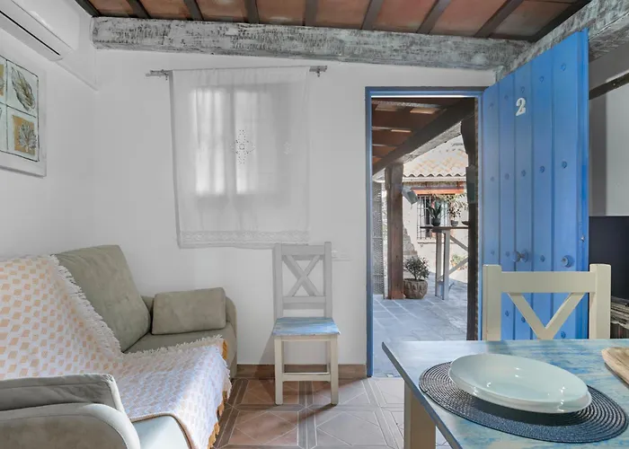 Casas Alfonso Y Laura *